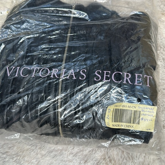 Vintage Victoria Secret | Moda International | Black Leather Sweater Bomber - Picture 10 of 10